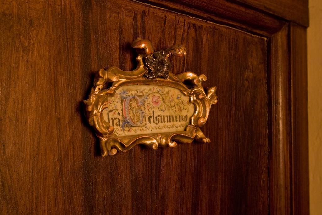 Hotel Residenza D'Epoca Eremo Delle Grazie Monteluco Habitación foto