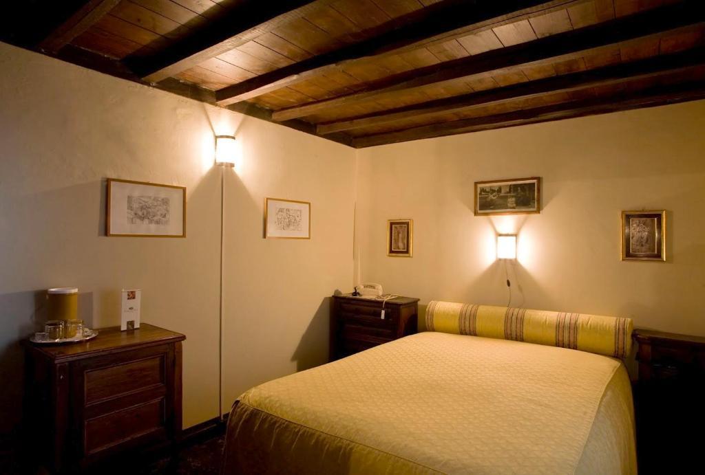 Hotel Residenza D'Epoca Eremo Delle Grazie Monteluco Habitación foto