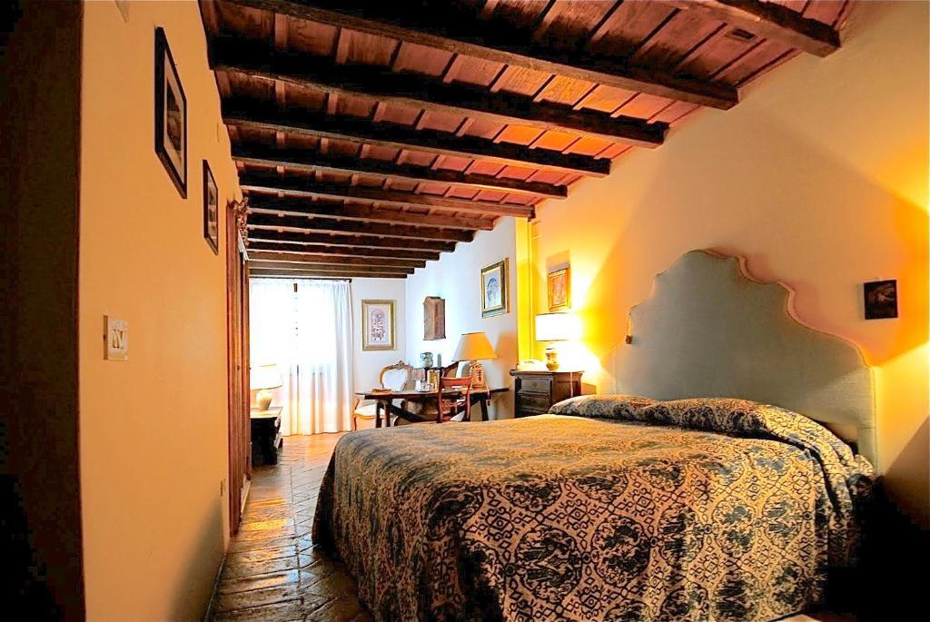 Hotel Residenza D'Epoca Eremo Delle Grazie Monteluco Habitación foto