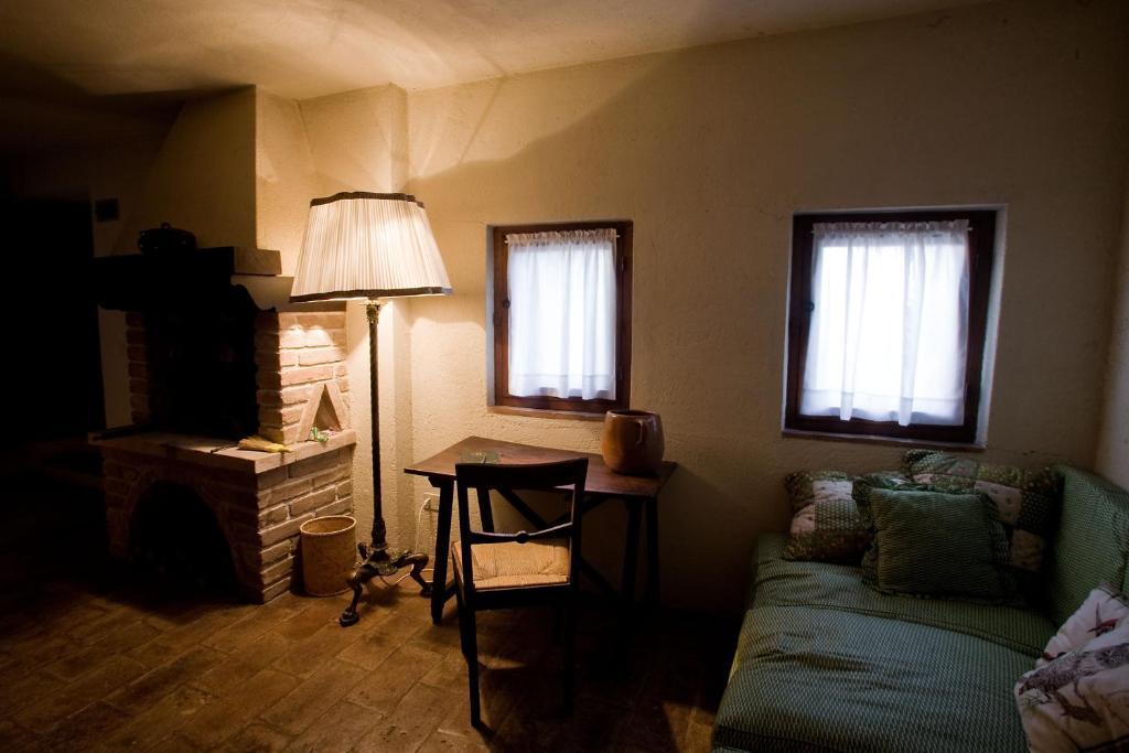 Hotel Residenza D'Epoca Eremo Delle Grazie Monteluco Habitación foto